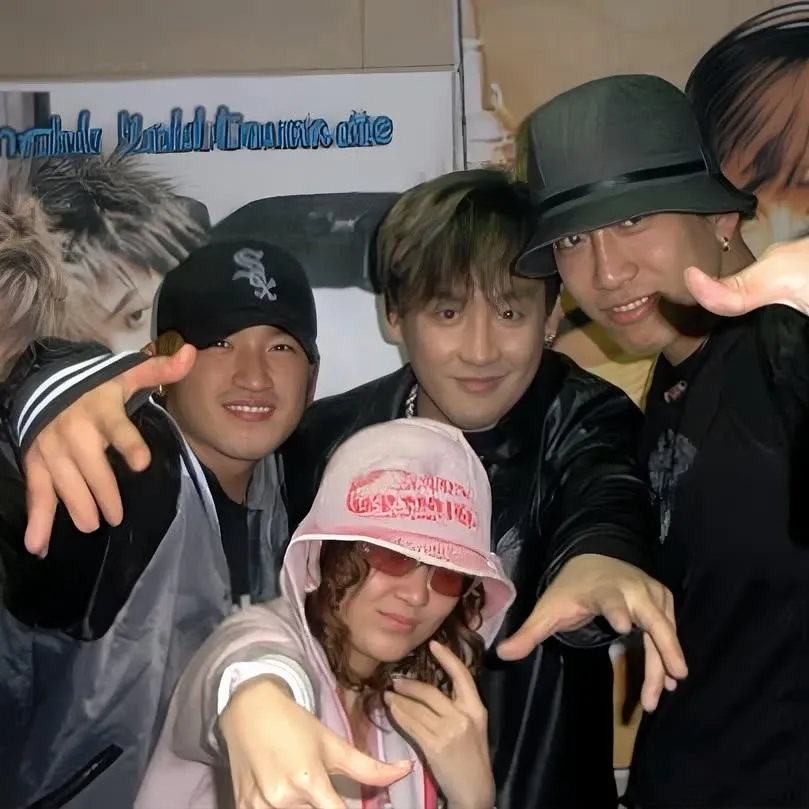 Behind-the-scenes cut of Lee Minwoo (SHINHWA)