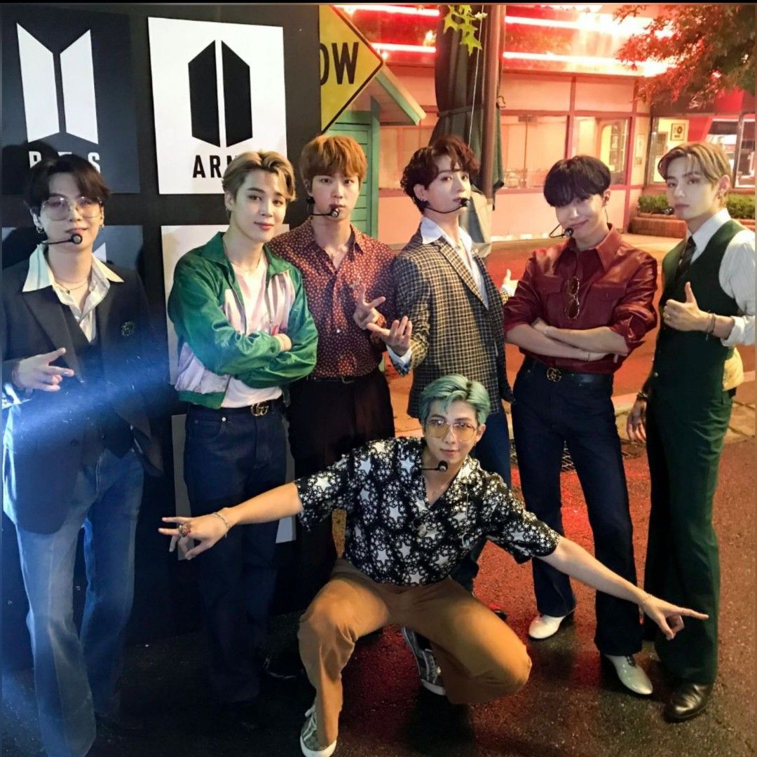 Momen yang diabadikan oleh penggemar BTS