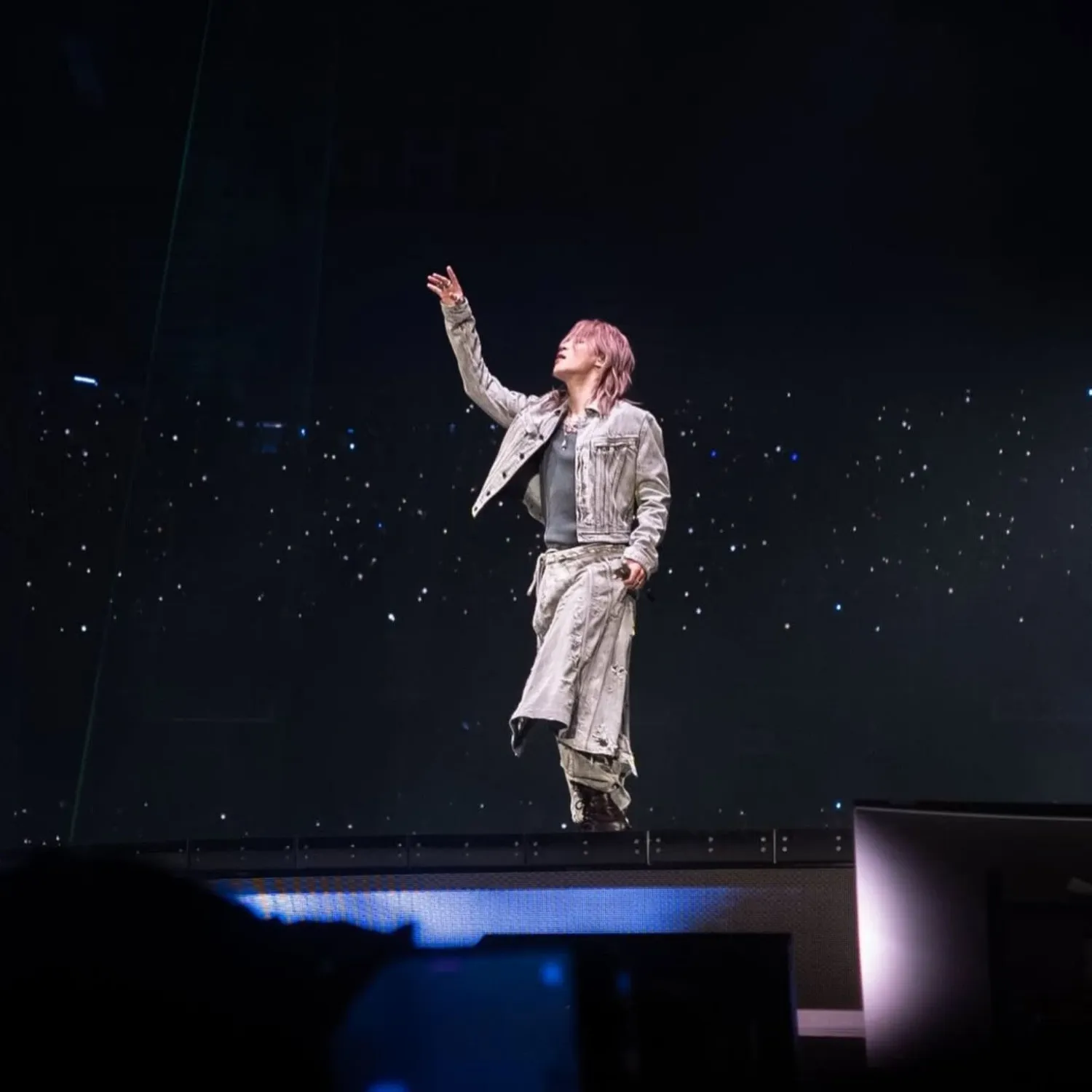 A moment captured by Jimin (BTS)'s fan