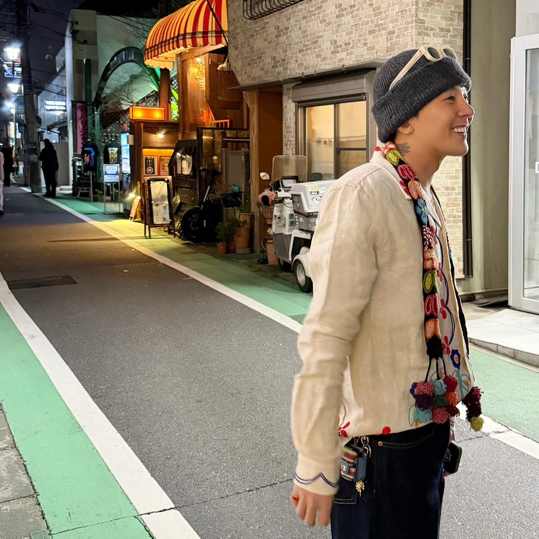 Recent activity shot of G-DRAGON (BIGBANG)