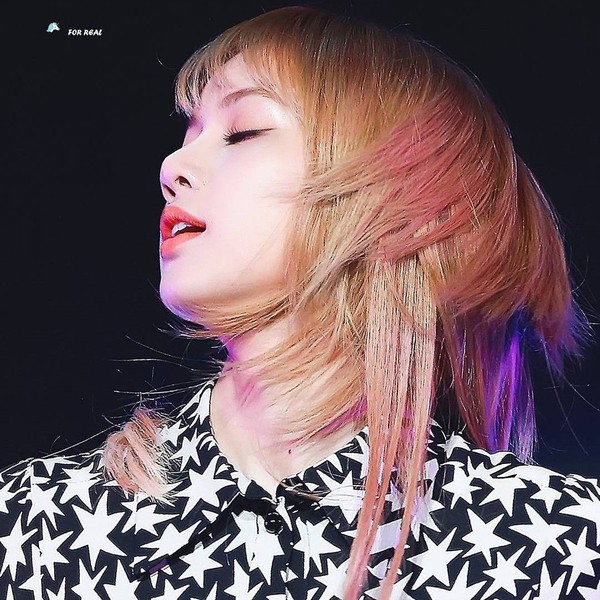 Shining profile picture of Lisa (BLACKPINK) on today's Choeaedol