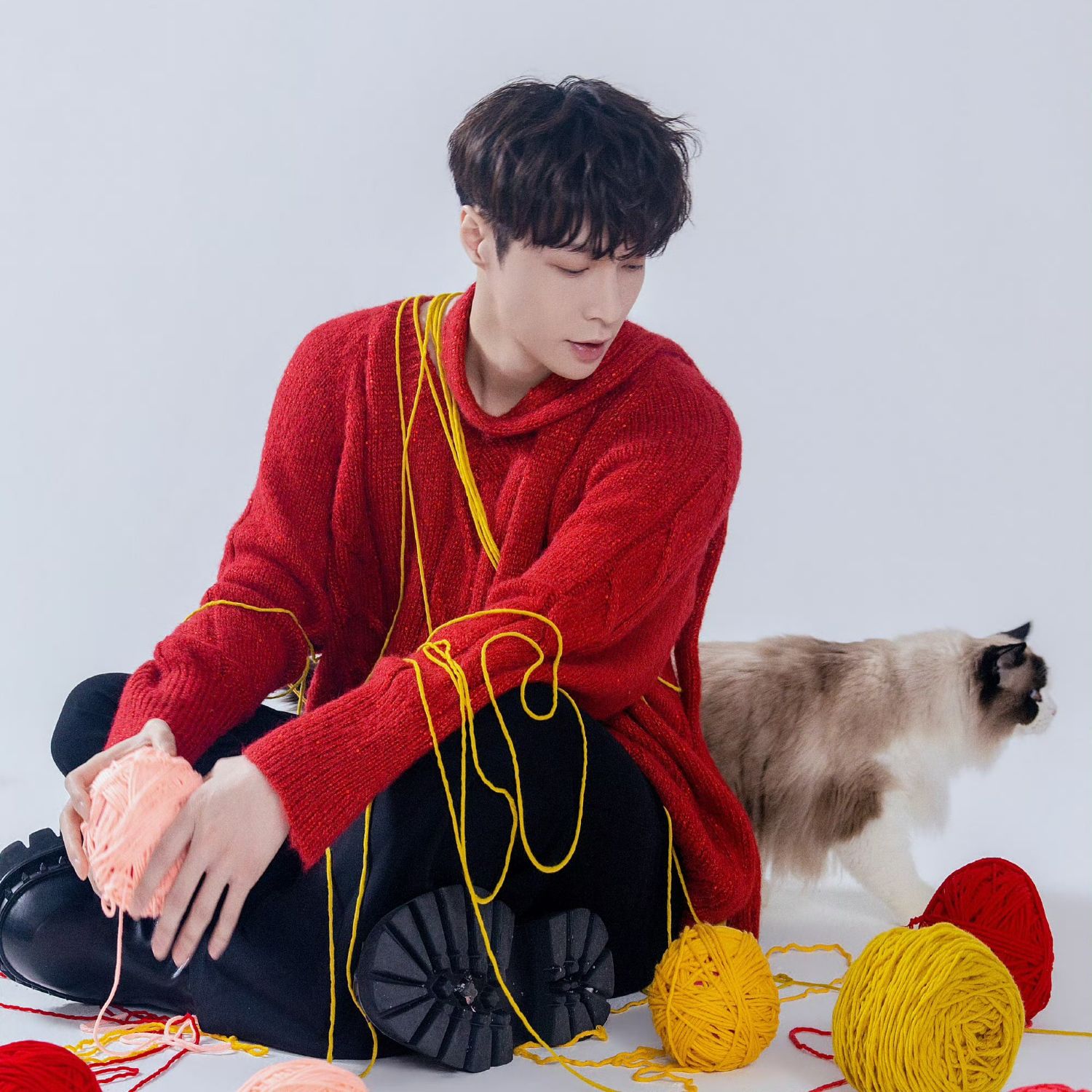 Recent activity shot of Lay (EXO)