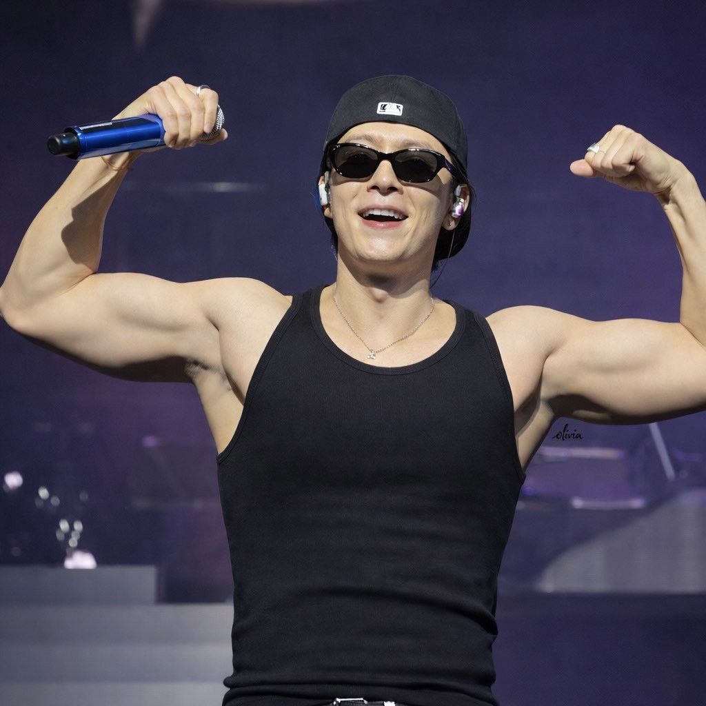 Momen yang diabadikan oleh penggemar Donghae (Super Junior)