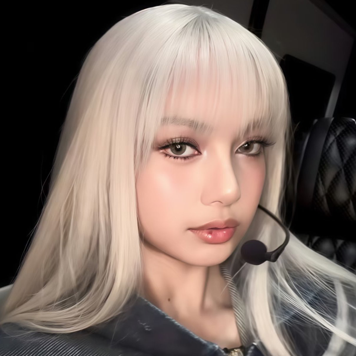 Momen yang diabadikan oleh penggemar Lisa (BLACKPINK)