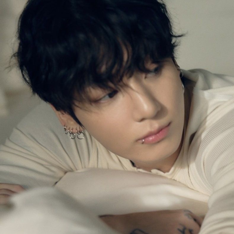 A moment captured by Jungkook (BTS)'s fan