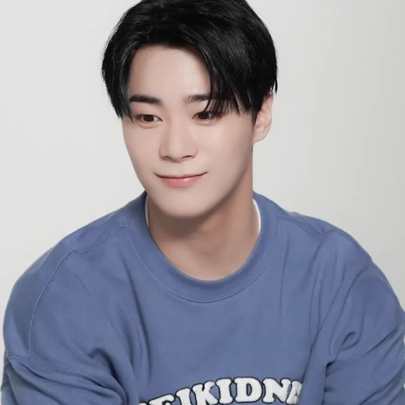 ASTRO的最新照片