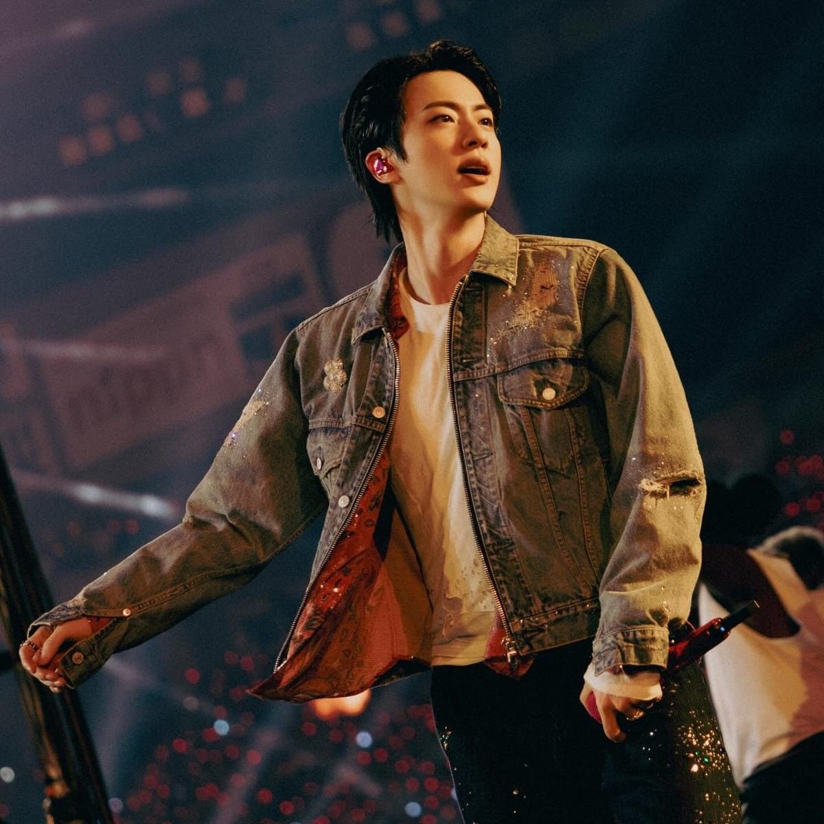 Potret di balik layar Jin (BTS)