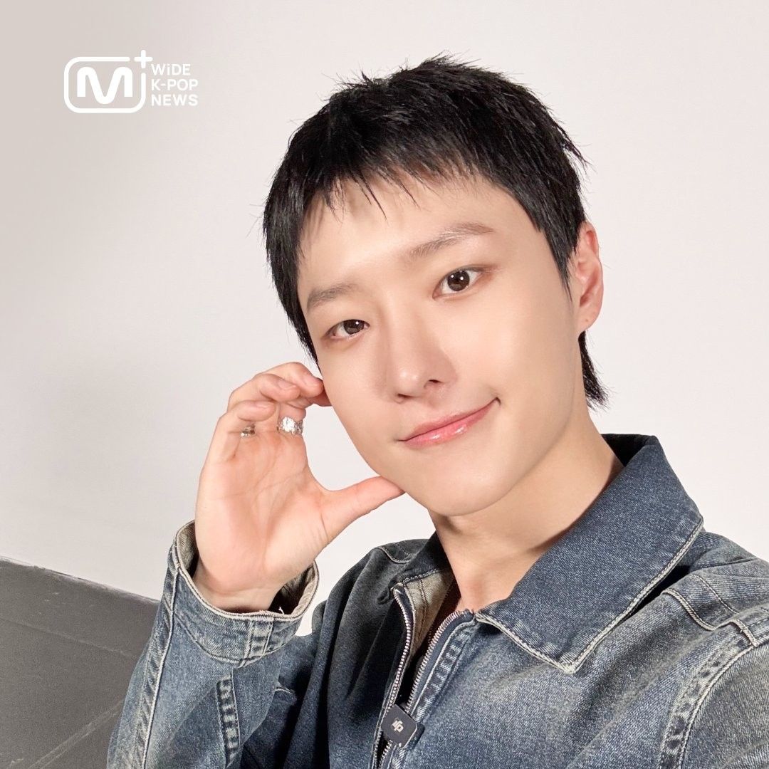 A moment captured by WOODZ's fan