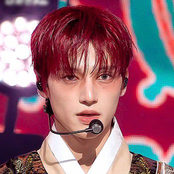 友榮 (ATEEZ)粉丝拍下的瞬间