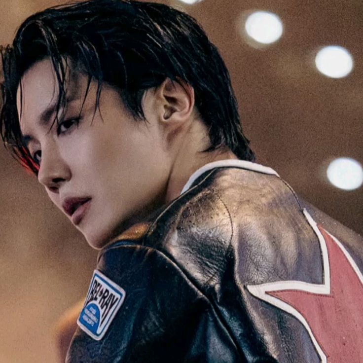 Momen yang diabadikan oleh penggemar j-hope (BTS)