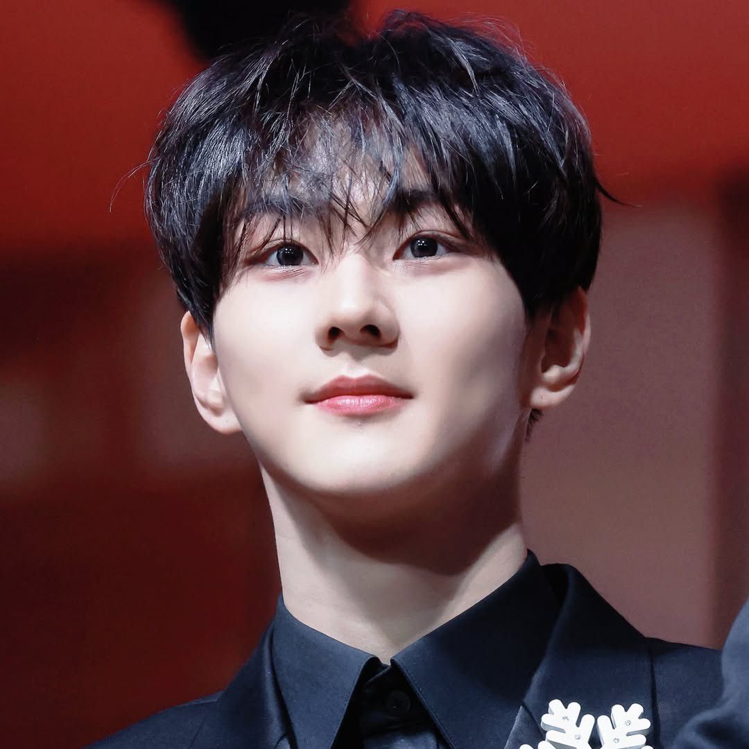 Behind-the-scenes cut of Jungwon (ENHYPEN)