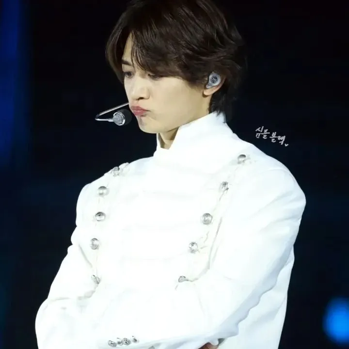 Latest photo of Minho (SHINee)