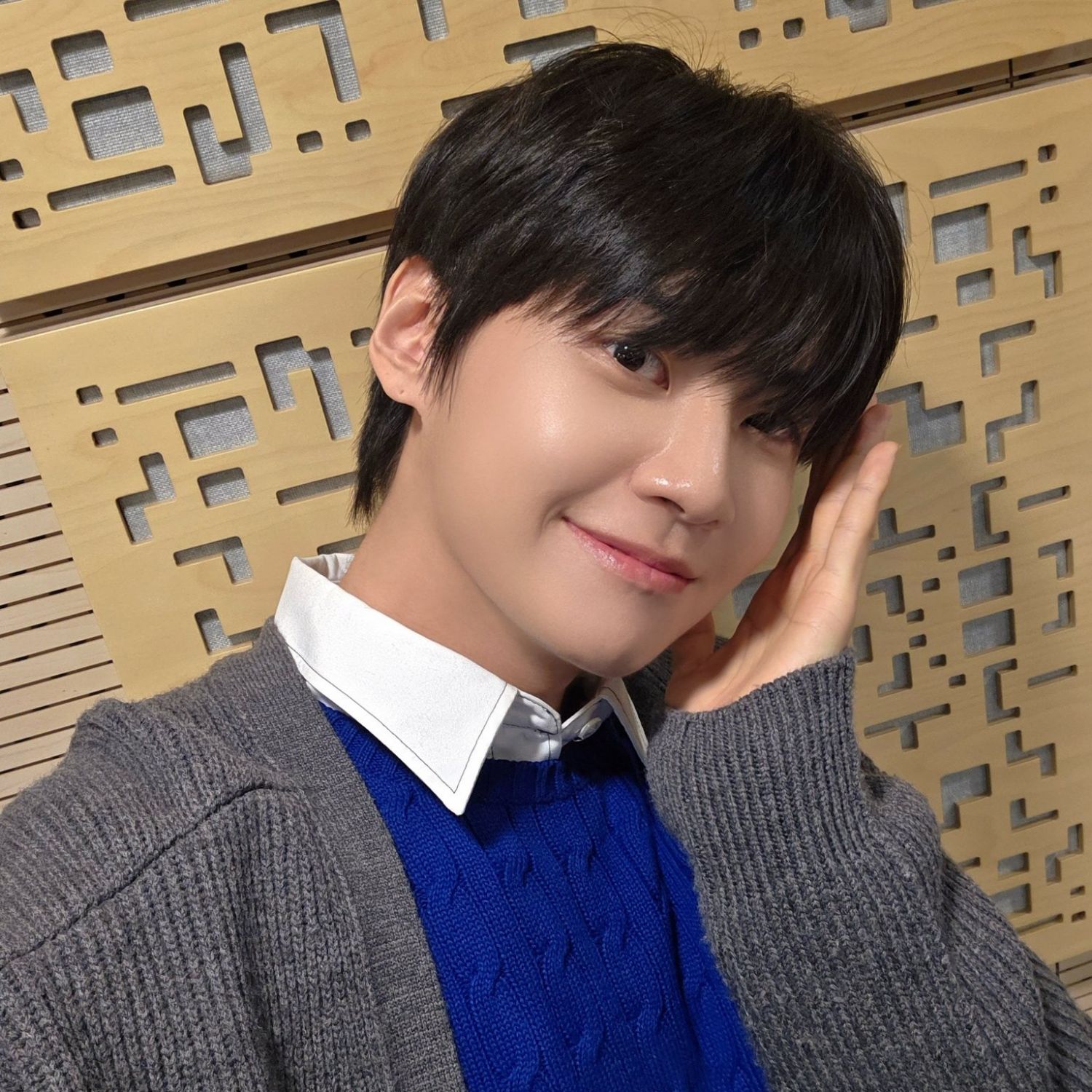 Behind-the-scenes cut of Lee Jinhyuk