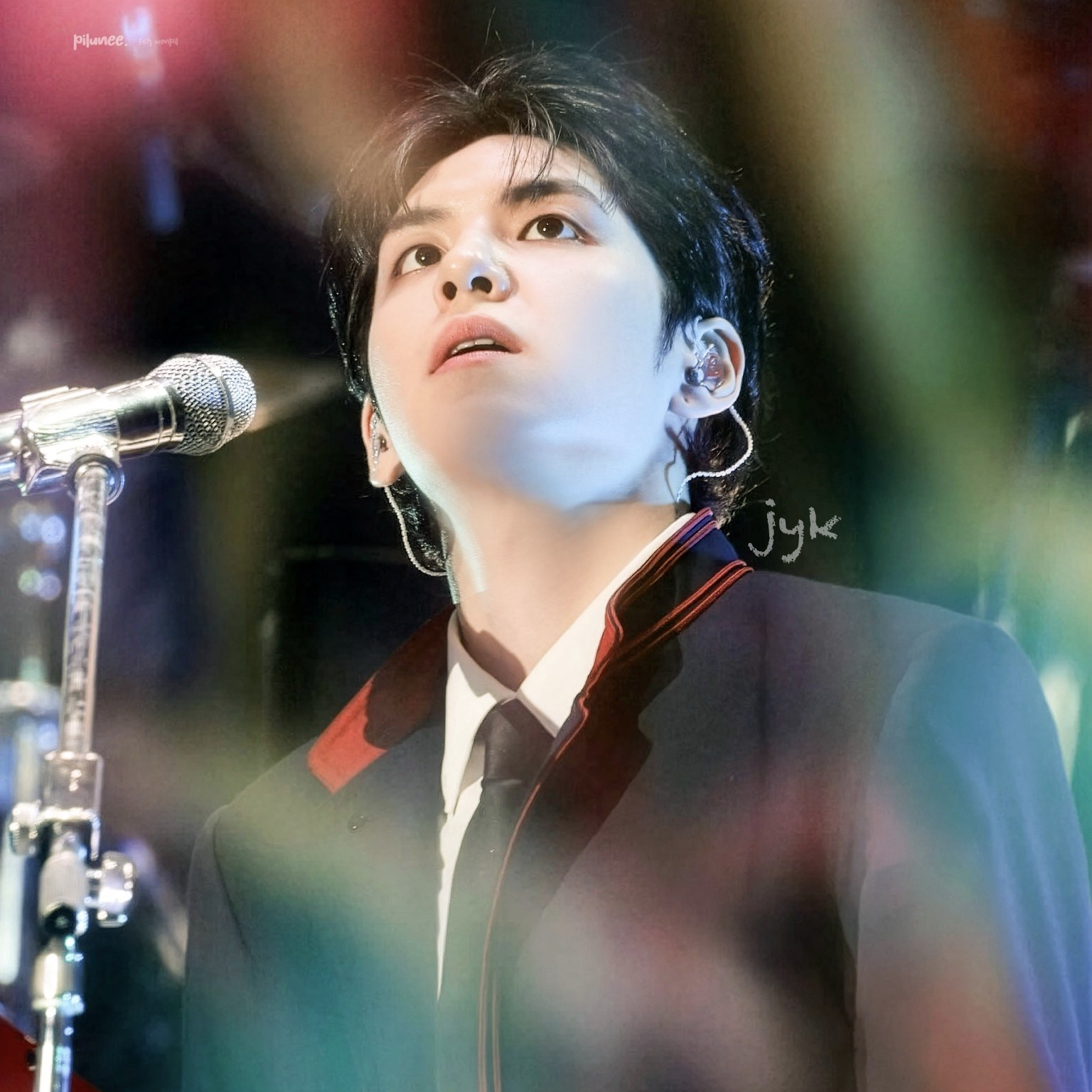 元弼 (DAY6)的最新活动照片