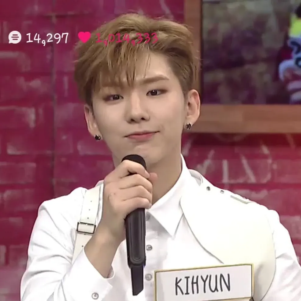 A moment captured by Kihyun (MONSTA X)'s fan