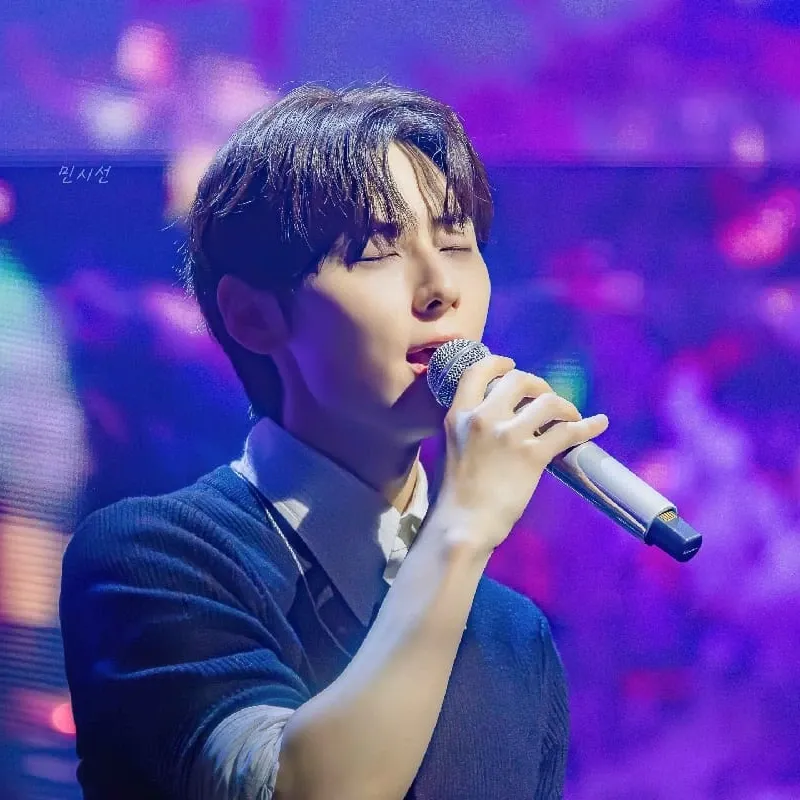 Latest photo of Hwang Minhyun