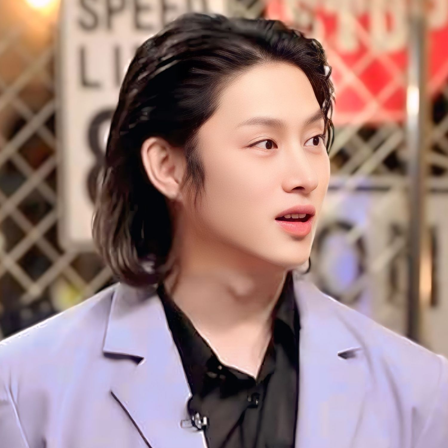 Behind-the-scenes cut of Heechul (Super Junior)