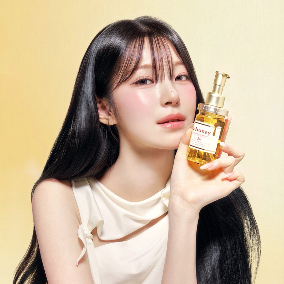 Recent activity shot of Baek Jiheon (fromis_9)