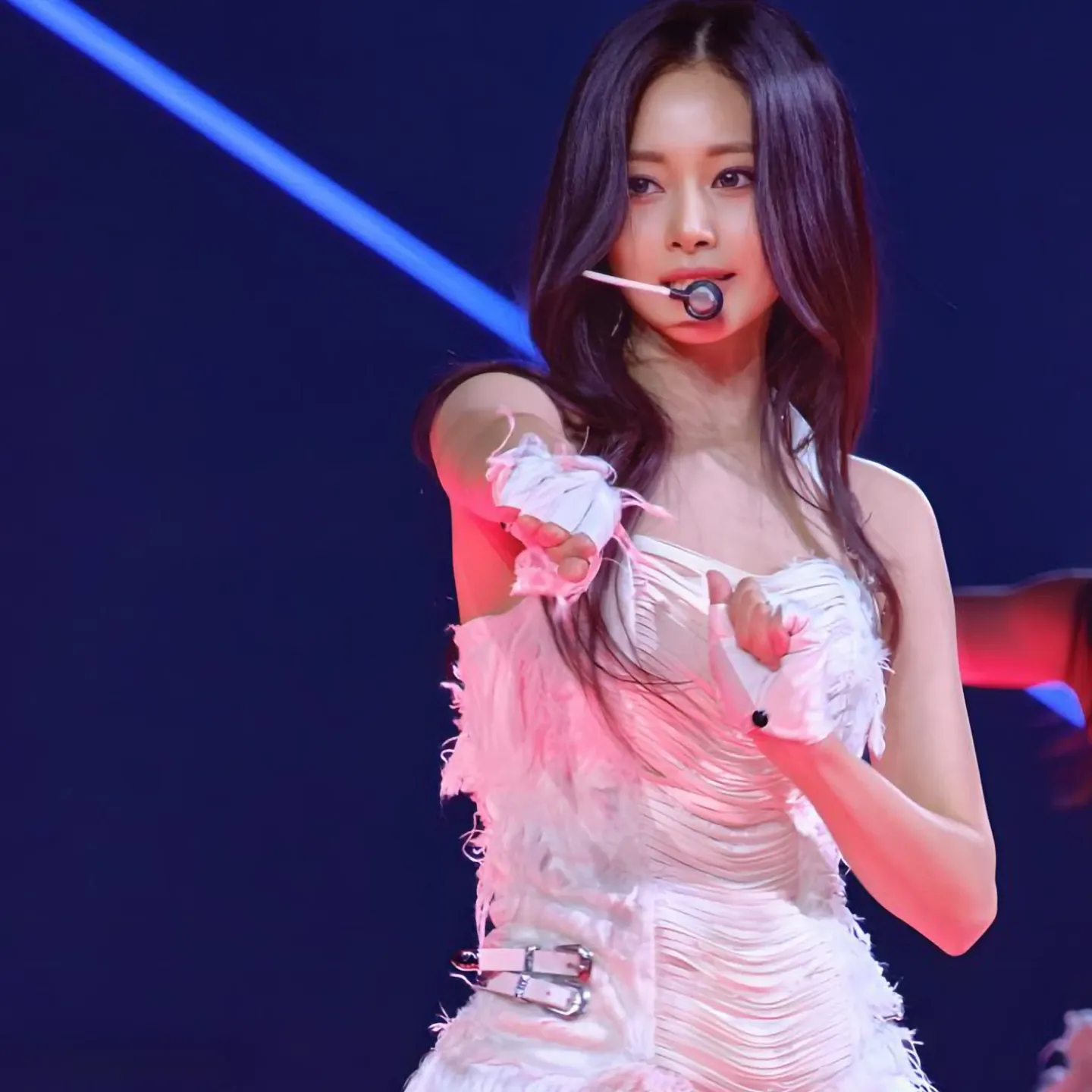 Potret di balik layar Tzuyu (TWICE)