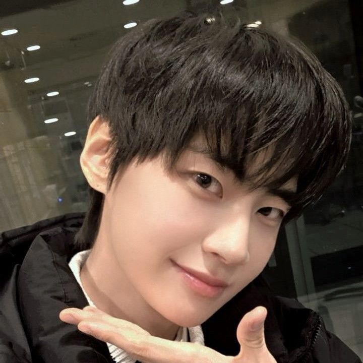 A moment captured by Lee Jinhyuk's fan