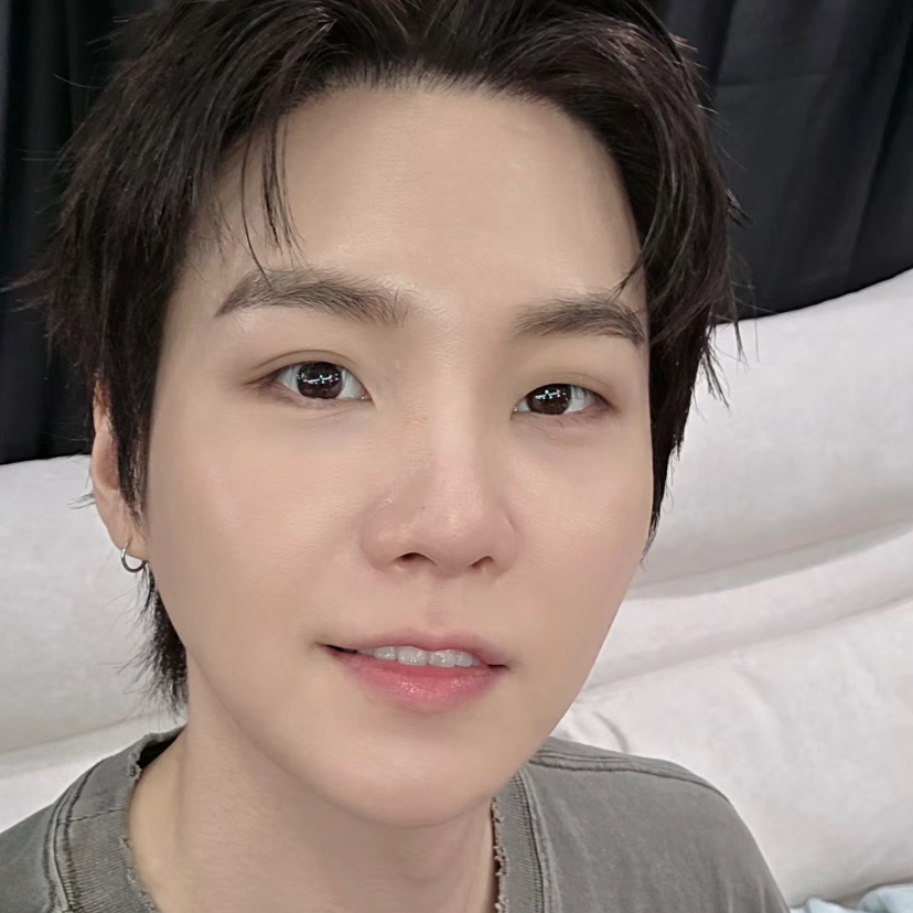 Momen yang diabadikan oleh penggemar SUGA (BTS)
