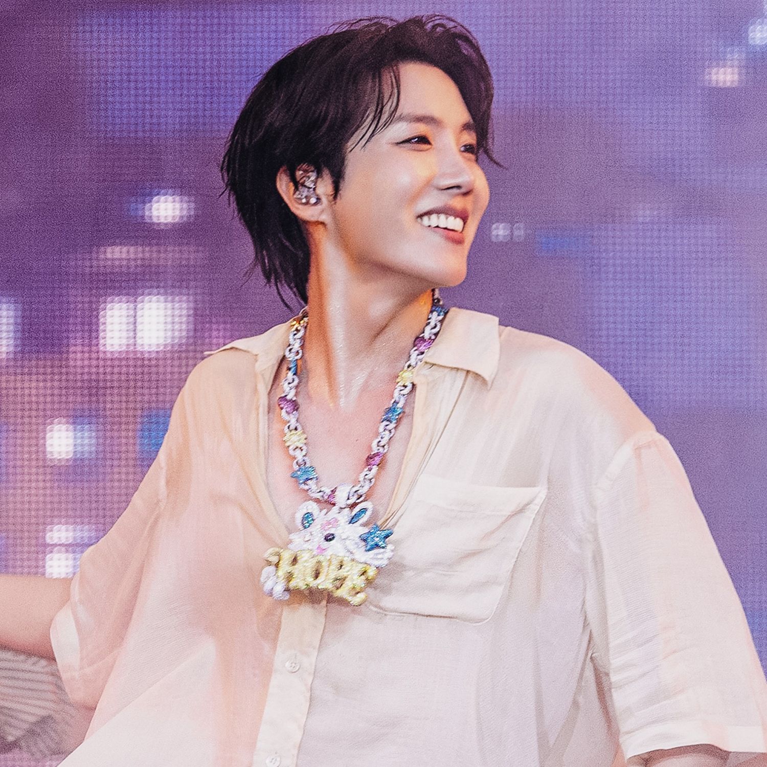 Konten idola populer yang trending di komunitas