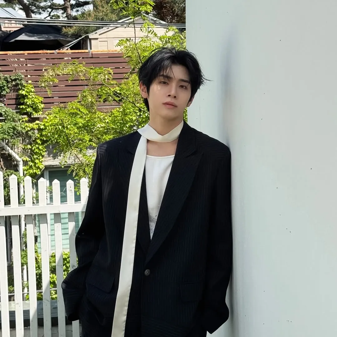 Recent activity shot of Kim Taerae (ZEROBASEONE)
