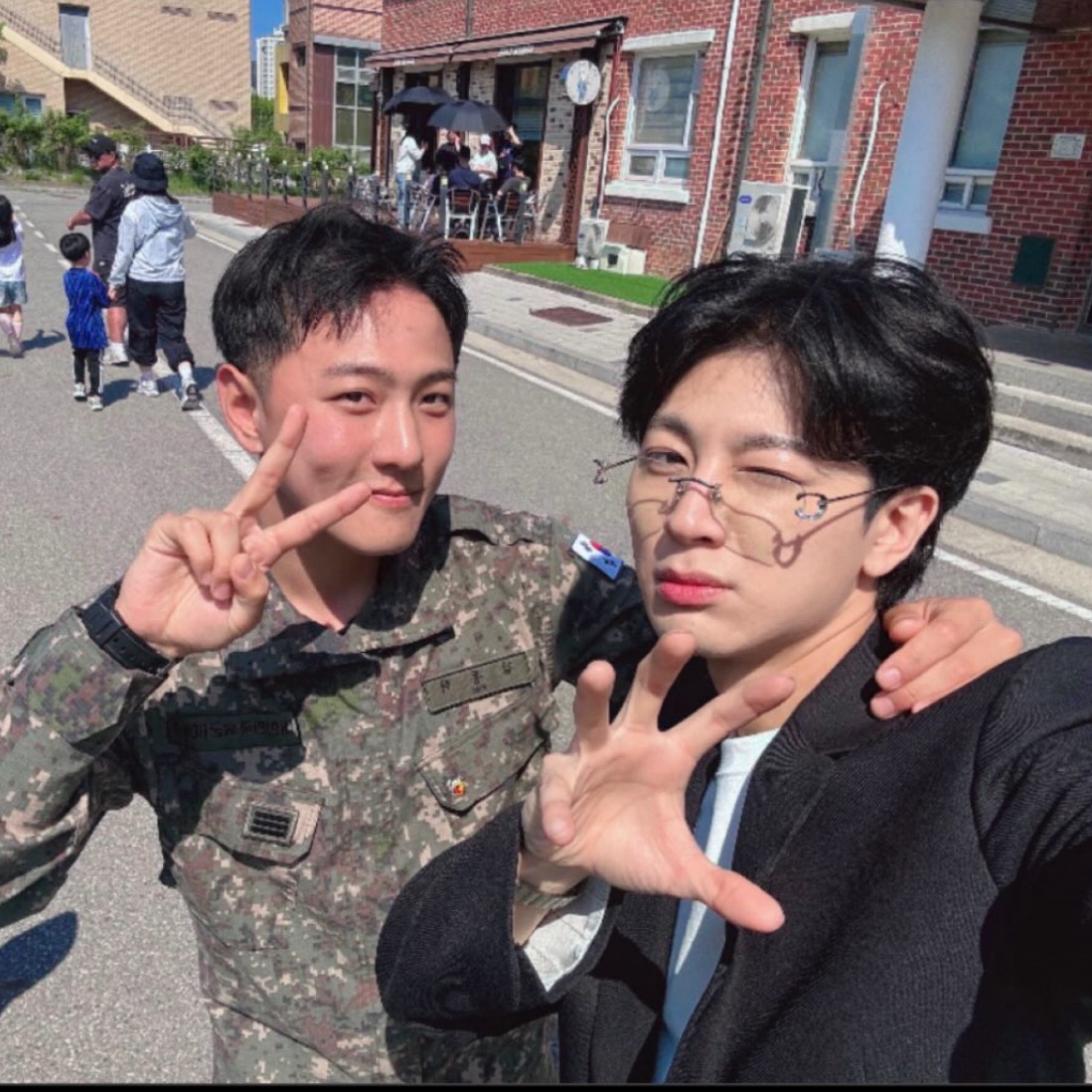 Foto aktivitas terbaru iKON