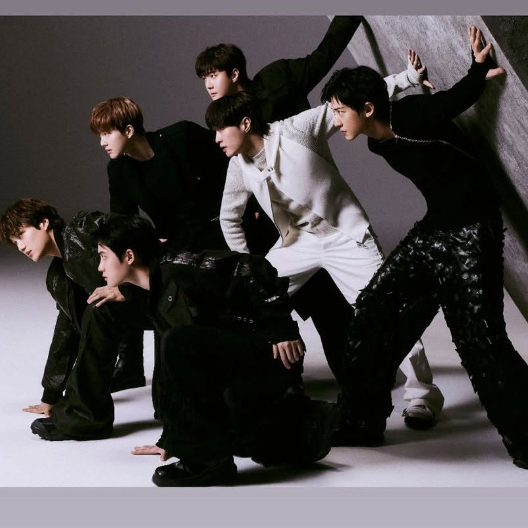 Foto aktivitas terbaru EXO