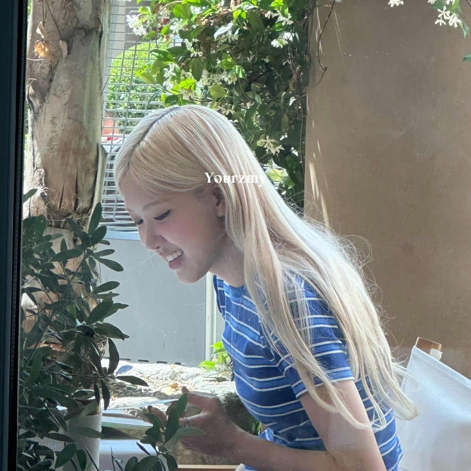 로제 (BLACKPINK)의 비하인드 컷