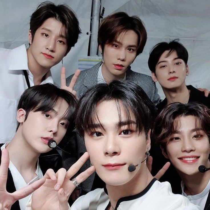 A moment captured by ASTRO's fan