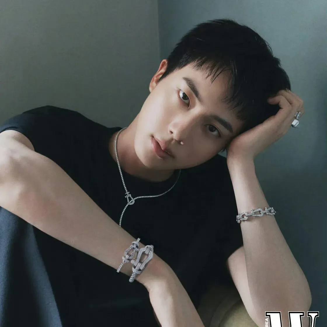 Foto terbaru Jin (BTS)