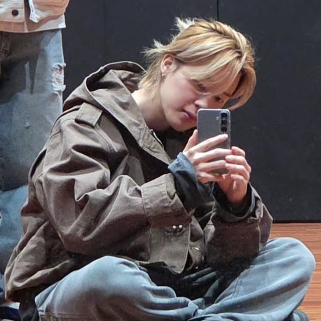 A moment captured by Jimin (BTS)'s fan