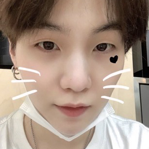 Potret di balik layar SUGA (BTS)