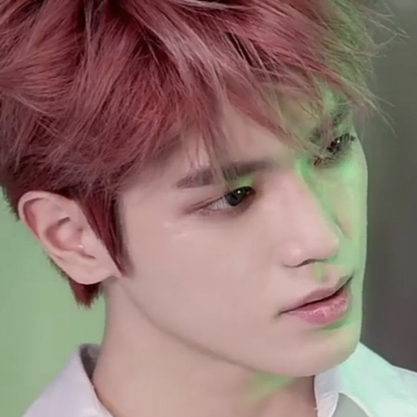 テヨン (NCT 127)の舞台裏ショット