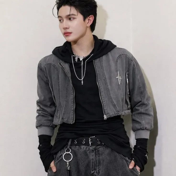 Behind-the-scenes cut of William (LYKN)