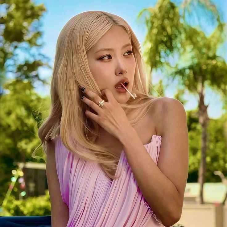 Behind-the-scenes cut of ROSÉ (BLACKPINK)