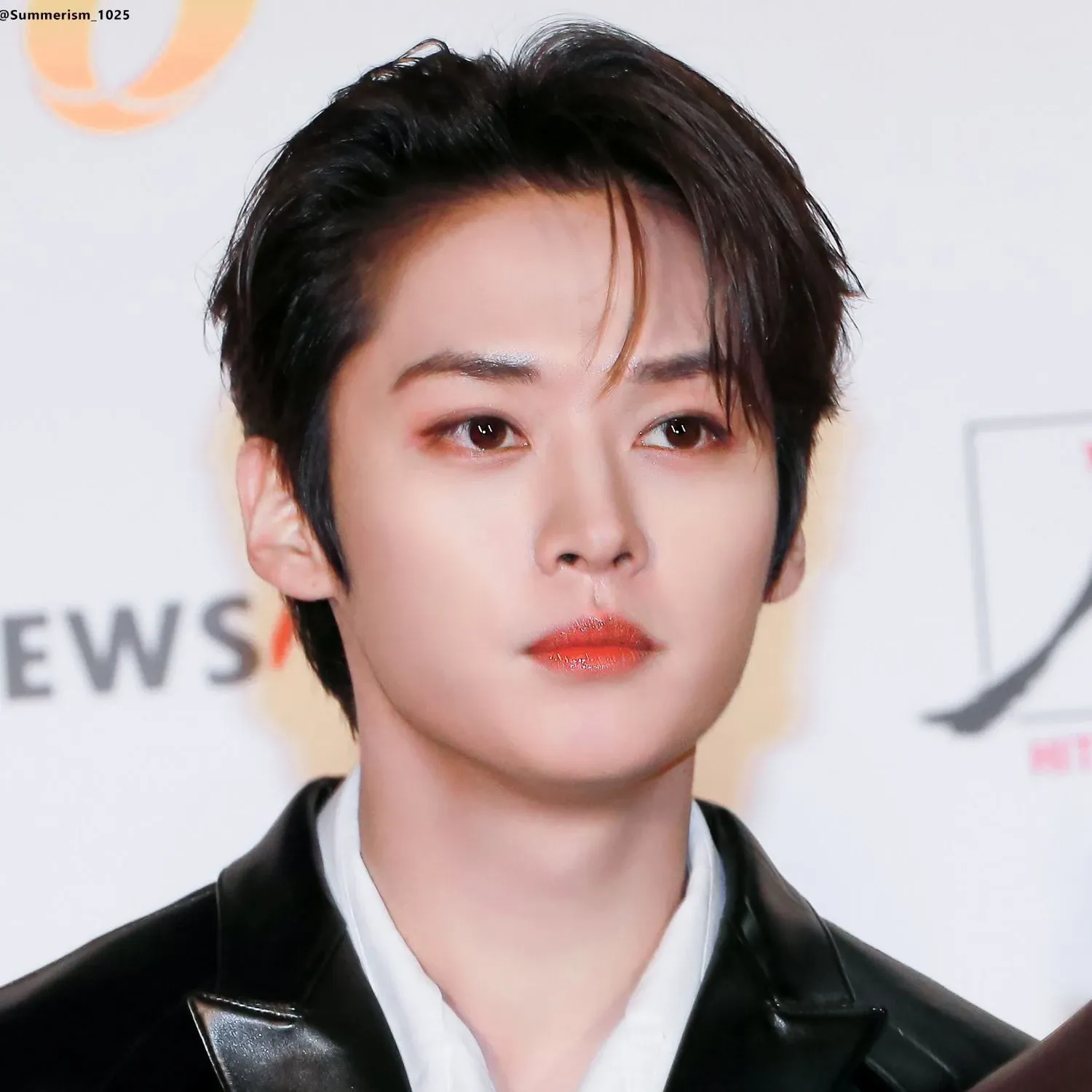 Latest photo of Lee Know (Stray Kids)