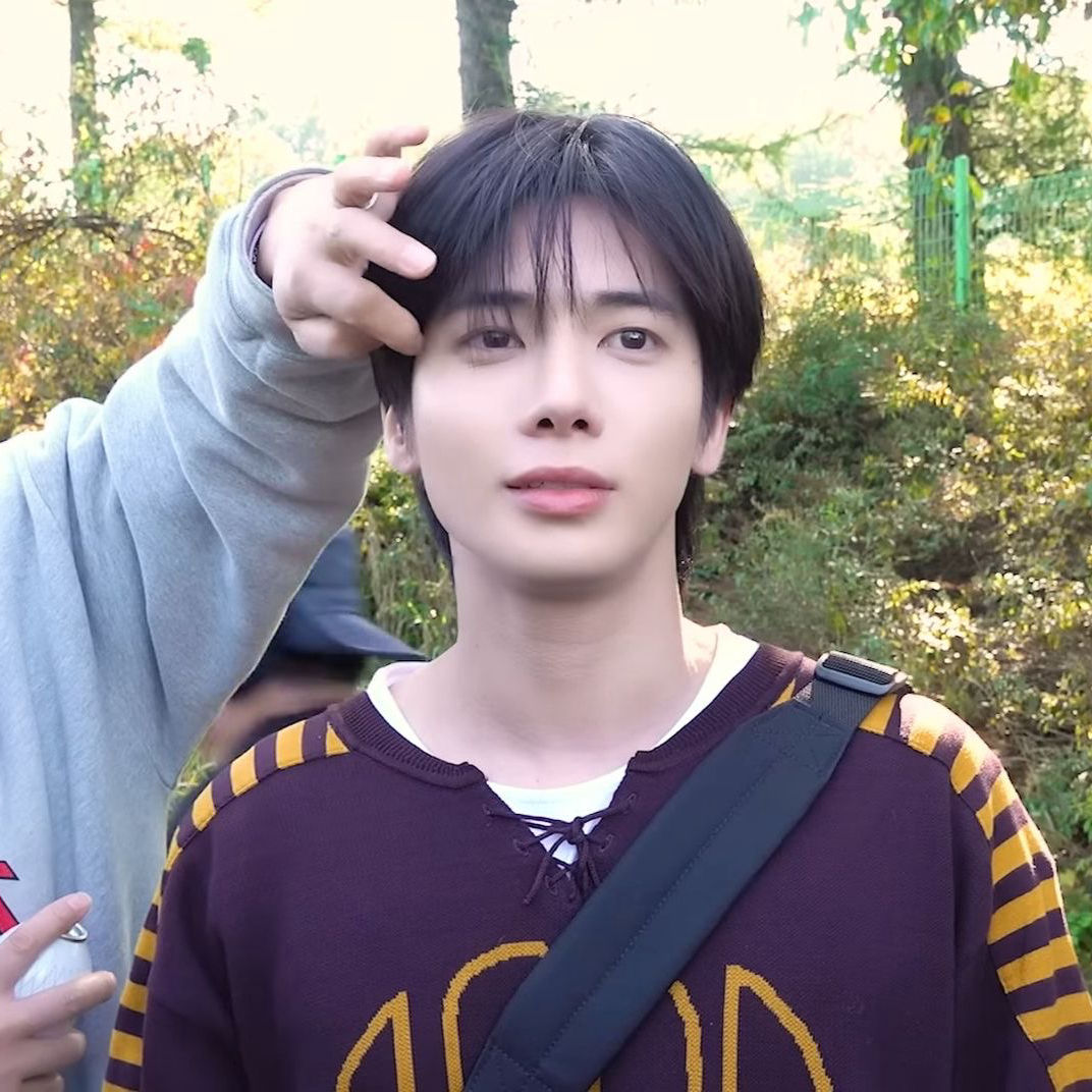 太顯 (TOMORROW X TOGETHER)的最新照片