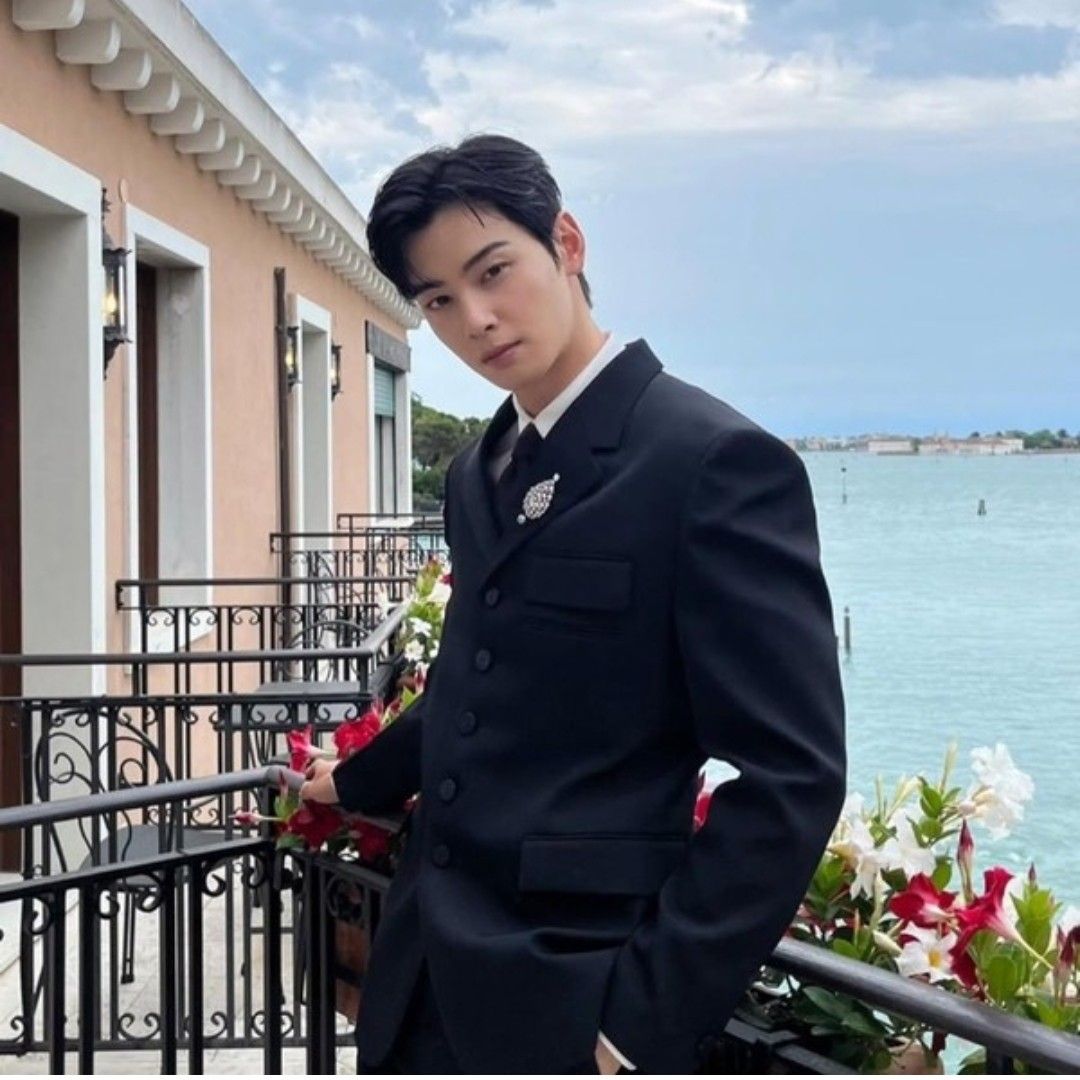 Behind-the-scenes cut of Eunwoo (ASTRO)