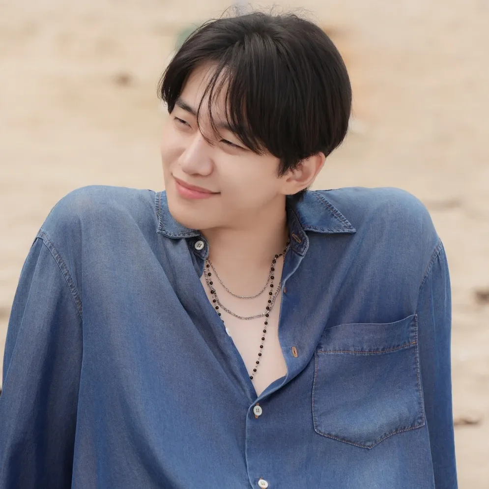 Behind-the-scenes cut of Junho (2PM)