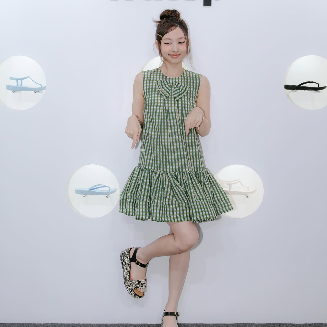 Recent activity shot of Nayeon (TWICE)