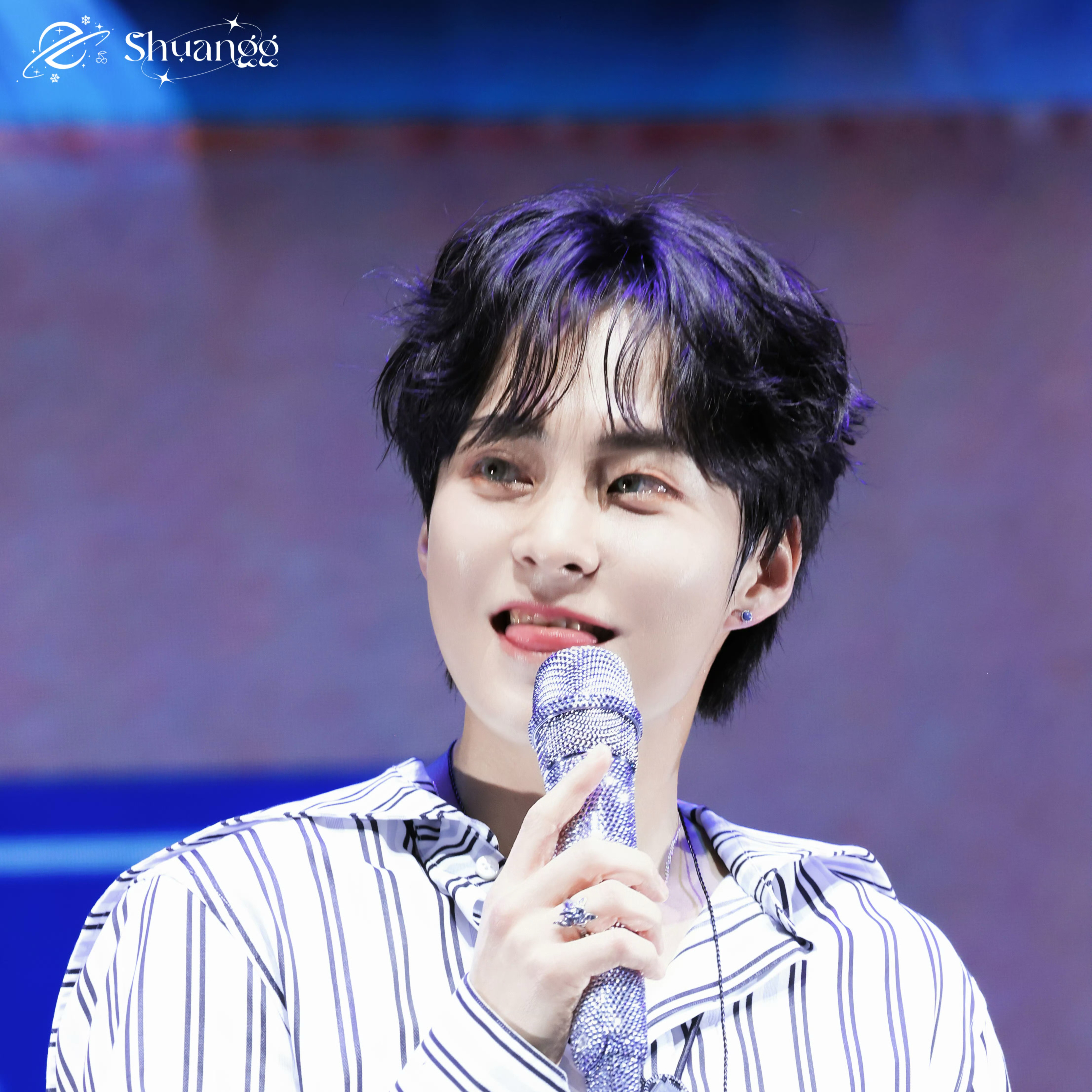 A moment captured by Xiumin (EXO)'s fan