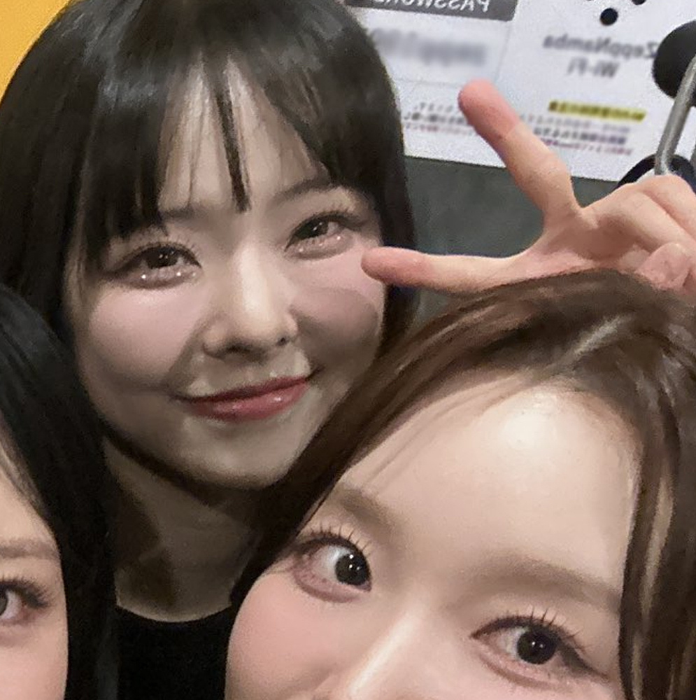 Behind-the-scenes cut of Loossemble