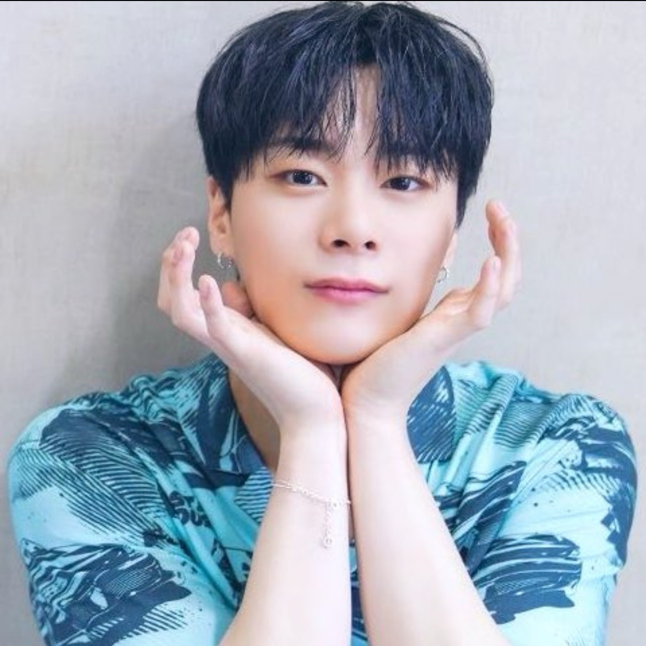Latest photo of Moonbin (ASTRO)