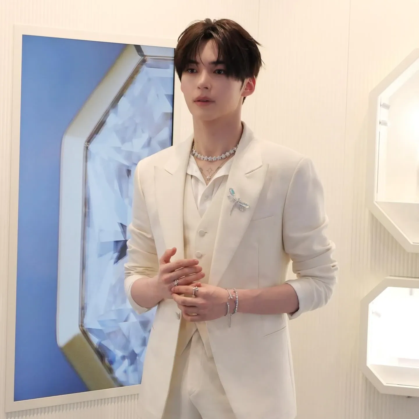 성한빈 (제로베이스원)의 최신 사진