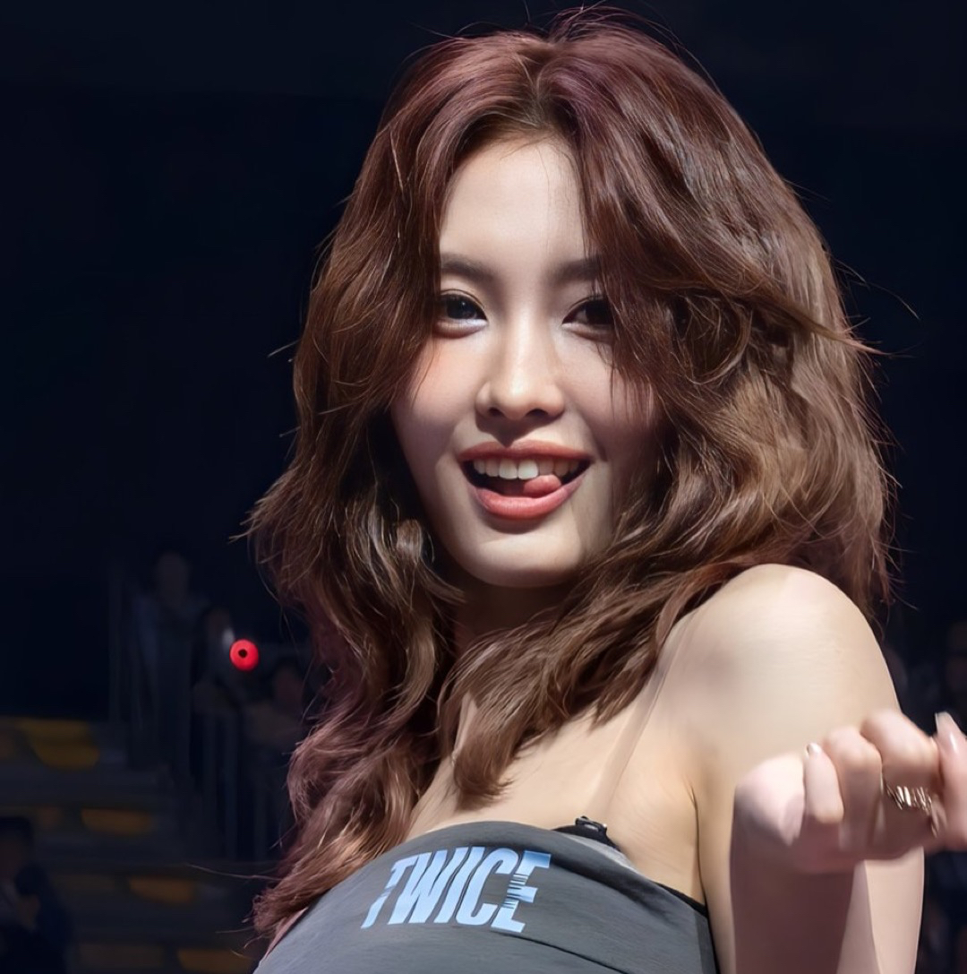 モモ (TWICE)の舞台裏ショット