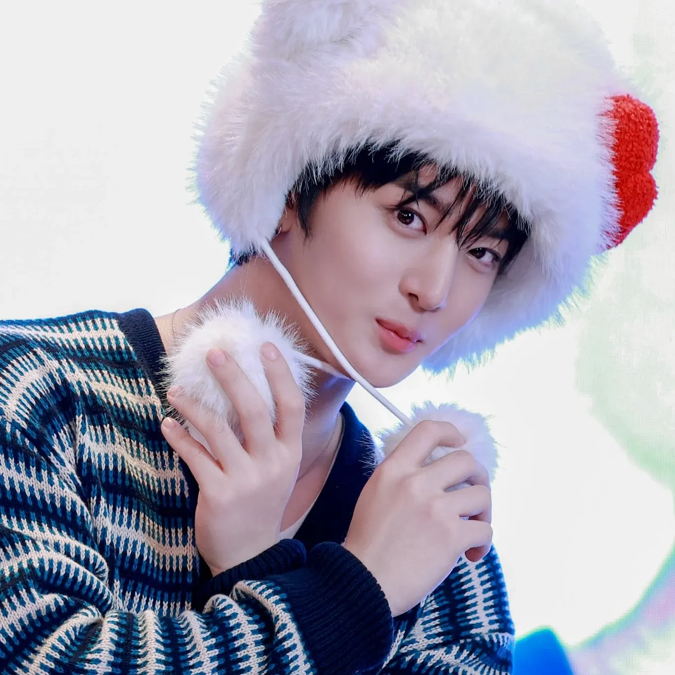 Recent activity shot of Bae Jinyoung