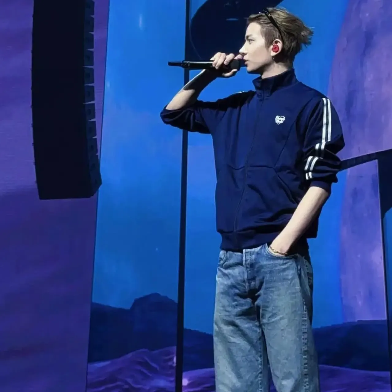 에반의 최신 사진