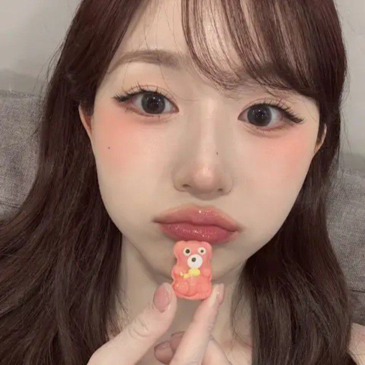 Latest photo of Haewon (NMIXX)